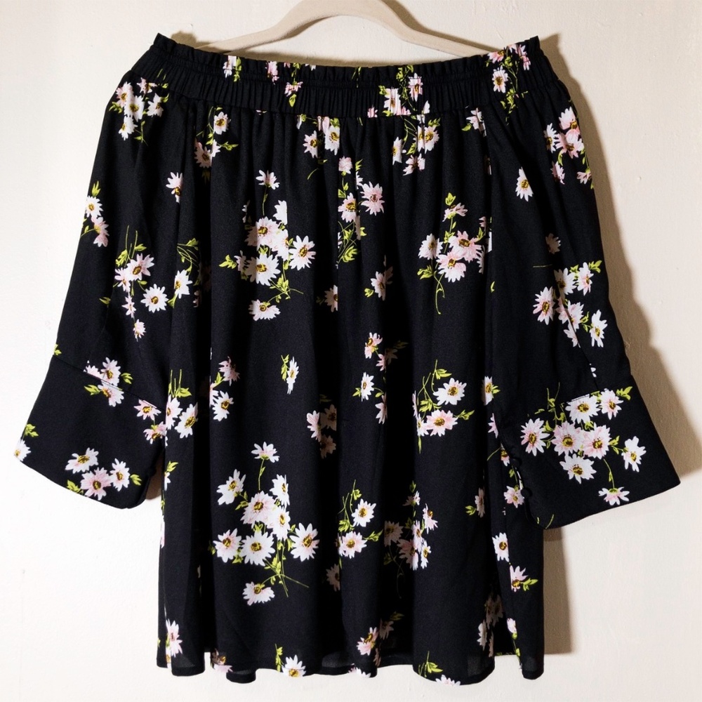 NWOT Black Floral Top